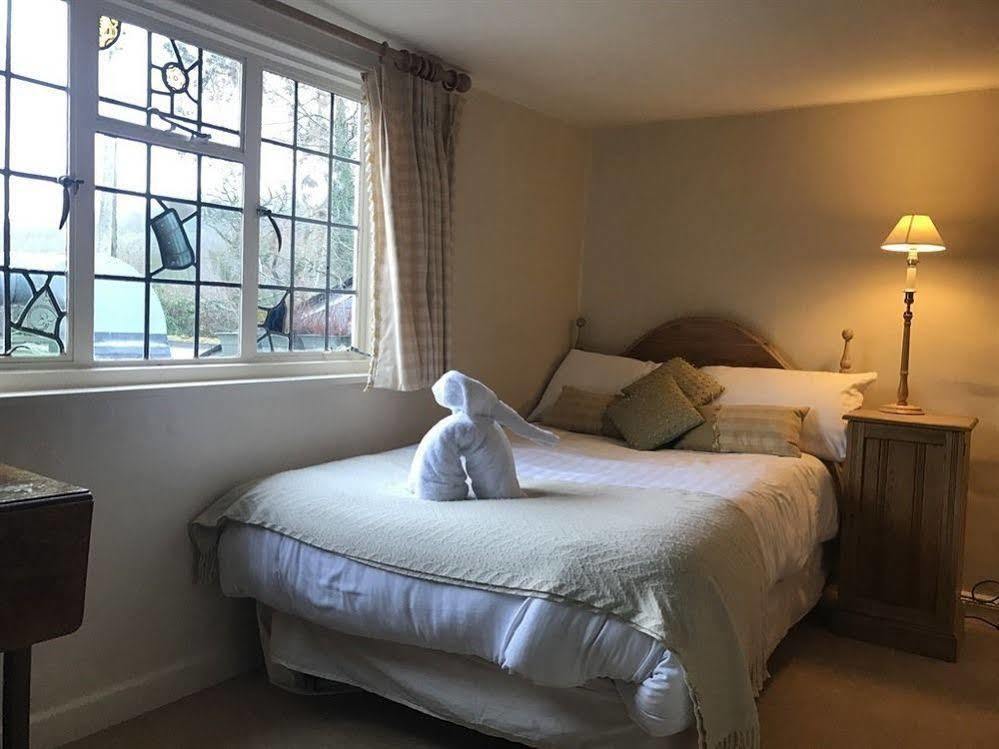 The Nobody Inn Christow Exterior foto